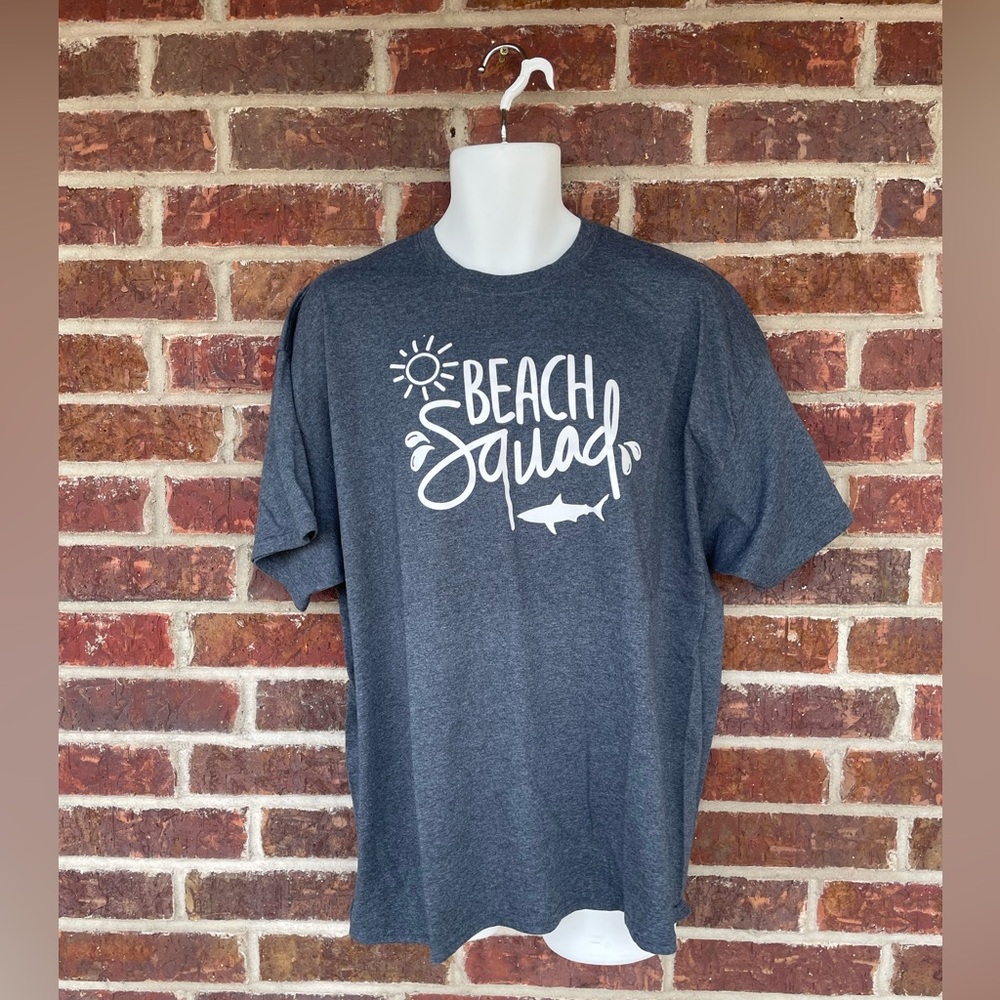 Men’s Dark Gray Gildan Beach Squad T-Shirt Size 2XL